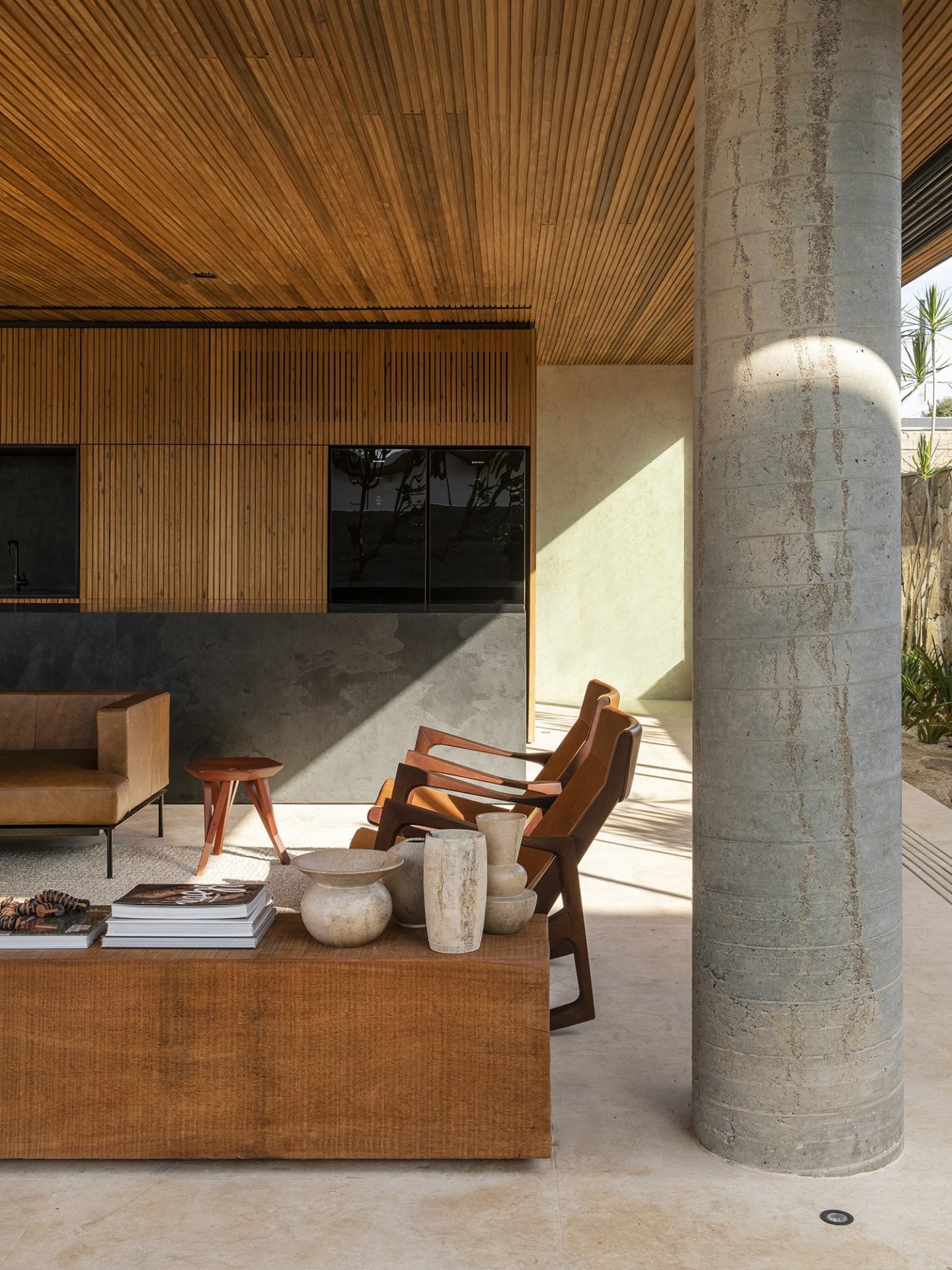 Casa Q04L63 by Brazilian firm mf+arquitetos
